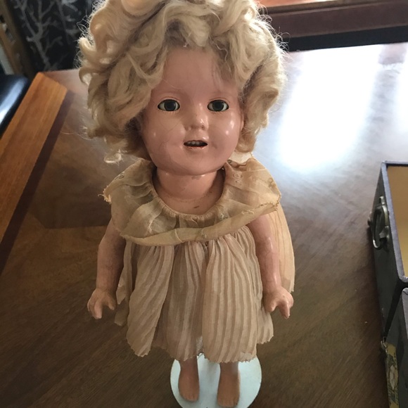 Porcelain Shirley Temple Doll - Picture 4 of 8